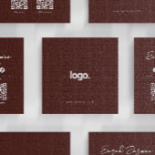 Maroon Minimalist Modern Influencer Scannable Vierkante Visitekaartje