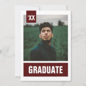 Maroon Modern Textured Photo Afstuderen Kaart (Voorkant)