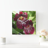 Maroon Orchids II Elegant Floral Vierkante Klok (Huis)