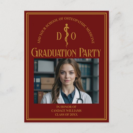 Maroon Osteopathic Medical School Graduation Party Uitnodiging Briefkaart (Voorkant)