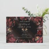 Maroon Red Rust Rozen & Skulls Gothic Wedding Kaart (Staand voorkant)