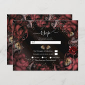Maroon Red Rust Rozen & Skulls Wedding RSVP Kaart (Voorkant / Achterkant)