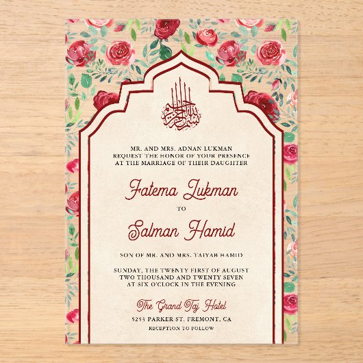  Maroon rode rozen bloemenmoslim bruiloft Acryl Uitnodigingen (Voorkant)