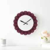 Maroon Round Decorative Frame  Grote Klok (Huis)