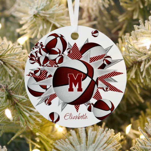 Maroon witte basketballen sterren gepersonaliseerd metalen ornament (Insitu)