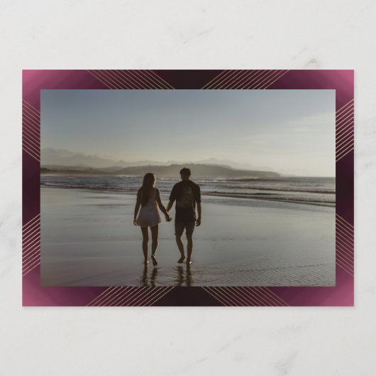 maroon witte deco goudmonogram foto save the date (Achterkant)