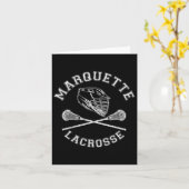 Marquette Lacrosse Distressed Retro Lax Kaart (Gele Bloem)