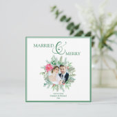 Married and Merry Newlywed Christmas Feestdagenkaart (Staand voorkant)