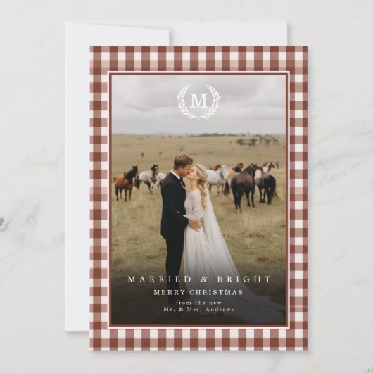 "Married & Bright" Gingham Monogram Crest 2 Photo Bedankkaart (Voorkant)