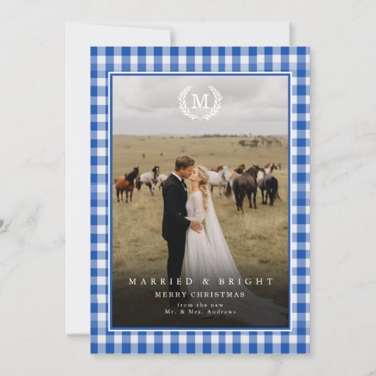 "Married & Bright" Gingham Monogram Crest 2 Photo Bedankkaart (Voorkant)