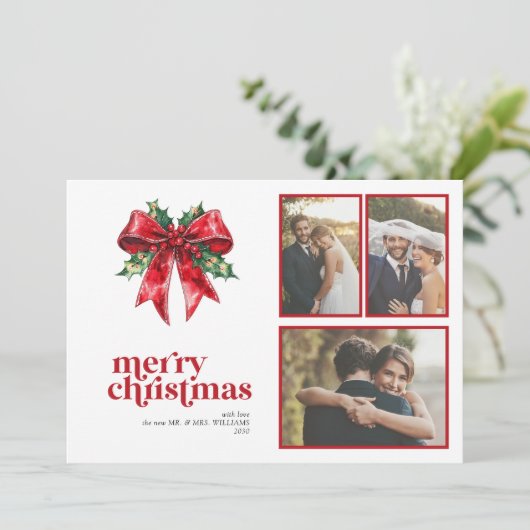 Married & Bright Red Bow Holly Pas getrouwd 3 Foto Feestdagenkaart (Staand voorkant)