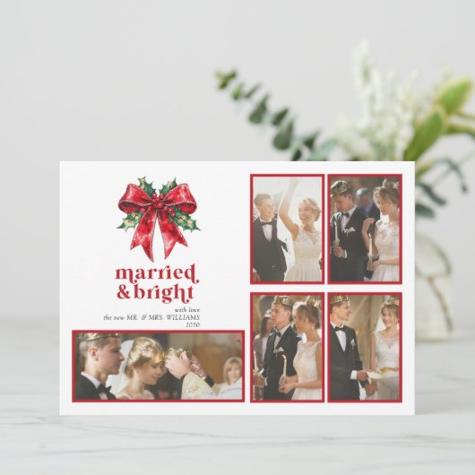 Married & Bright Red Bow Holly Pas getrouwd 5 Foto Feestdagenkaart (Staand voorkant)