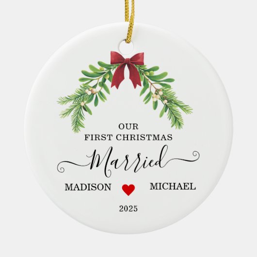 Married First Christmas Mistletoe Holiday Keramisch Ornament (Voorkant)