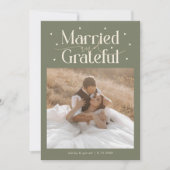 Married & Grateful Wedding Photo Sage Green Bedankkaart (Voorkant)