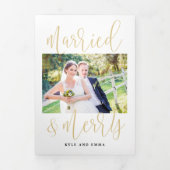 Married Merry EDITABLE COLOR Trifold Vakantie Kaar Drieluik Uitnodiging (Cover)