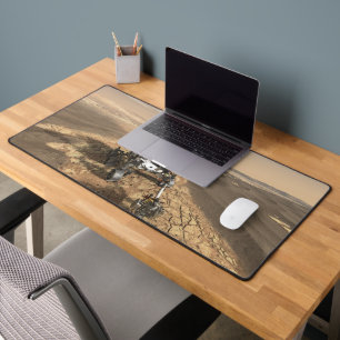 Mars 2020 Rover op het oppervlak van Mars. Bureaumat