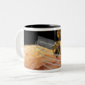 Mars Reconnaissance Orbiter Tweekleurige Koffiemok (Voorkant links)