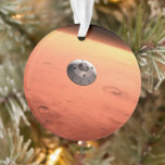 Mars Science Laboratory nadert Mars. Ornament<br><div class="desc">Artistiek concept van Mars Science Laboratory ruimtesonde nadert Mars. De Curiosity rover is veilig verstopt in de aeroshell van het ruimtevaartuig.</div>