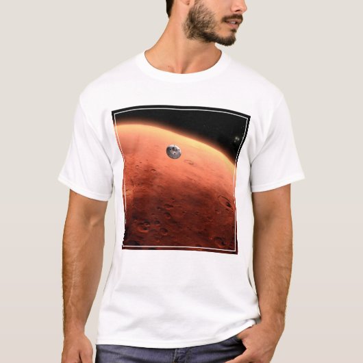 Mars Science Laboratory nadert Mars. T-shirt (Voorkant)