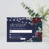 Marsala en Navy Flowers Rustic Wedding RSVP Kaart (Staand voorkant)