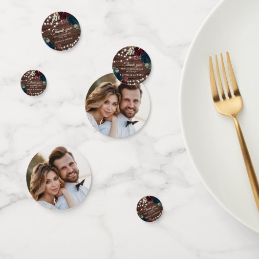 Marsala & Marine Bloemen Bruiloftstafel van Ruwhou Confetti (Groep)