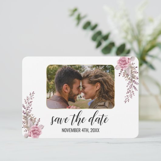 Marsala Maroon Bloemenschildering Save the Date (Staand voorkant)