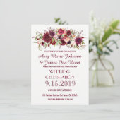Marsala Red Burgundy Floral Wedding Invitations Kaart (Staand voorkant)