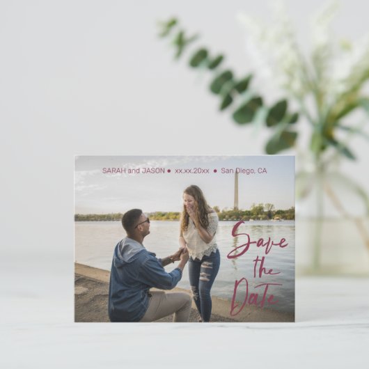 marsala red hand lettering save the date briefkaart (Staand voorkant)