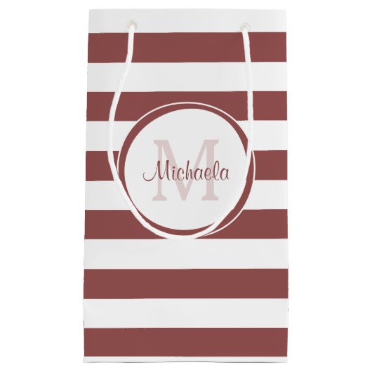 Marsala Red Monogrammed Name and Striped Pattern Klein Cadeauzakje (Voorkant)