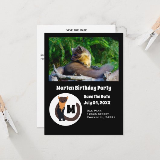 Marten Birthday Party Photo Monogram Uitnodiging (Voorkant / Achterkant in situ)