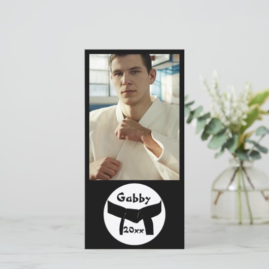 Martial Arts Basis Zwart Band Fotokaart (Staand voorkant)