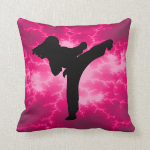 Martial Arts Girl Pink Lightning Pillow Kussen