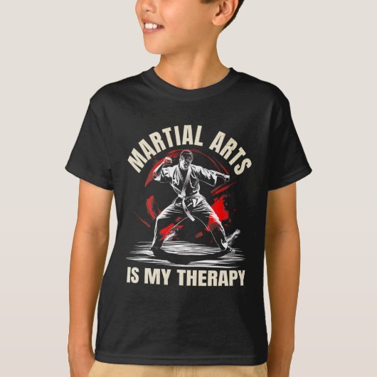 Martial Arts Is My Therapy beroemd gemaakt door Ka T-shirt (Voorkant)