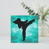 Martial Arts Lightning Invitation vrouw in Blauwgr Kaart (Staand voorkant)