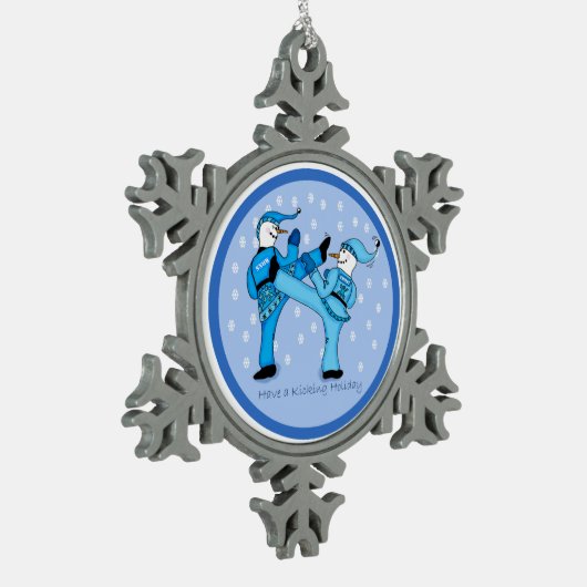 Martial Arts Snowmen voor kerstversiering Tin Sneeuwvlok Ornament (Links)