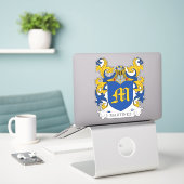 Martinez Family Crest Sticker (Laptop op bureau)