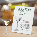 Martini Bar Groen & Rood Classy Reclamebord Met Voetstuk<br><div class="desc">Dit groene en rode themaontwerp bevatte enkele klassieke cocktails.</div>