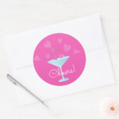Martini glas en roze harten juichen ronde sticker (Envelop)