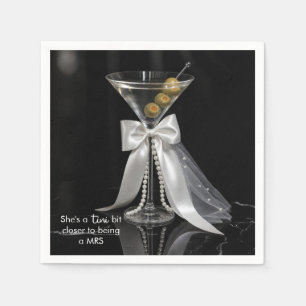 Martini met een bruids sluier en parels servet