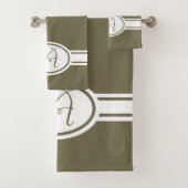 Martini Olive white Monogram Bad Handdoek (Insitu)