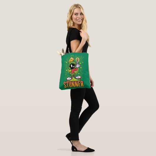 MARVIN MARTIAN™ - Stunner Tote Bag (Op model)