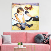 Mary Cassatt - Kinderen die op het strand spelen Canvas Afdruk (Insitu (Woonkamer))