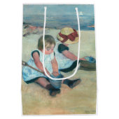 Mary Cassatt - Kinderen die op het strand spelen Medium Cadeauzakje (Achterkant)