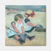 Mary Cassatt - Kinderen spelen op het strand Magneet (Voorkant)