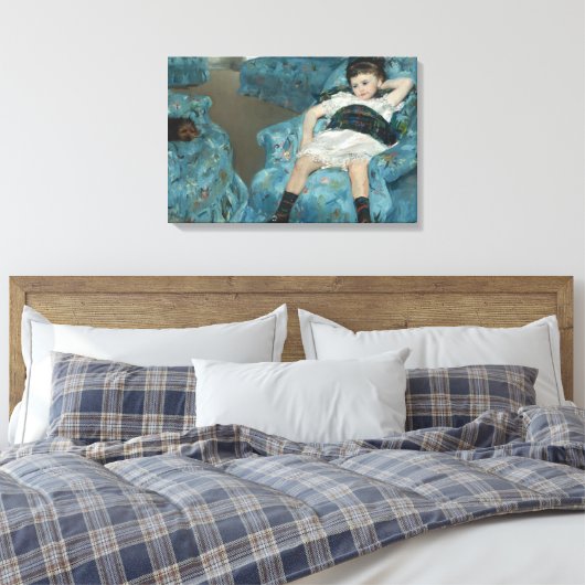 Mary Cassatt - klein meisje in een blauwe stoel Canvas Afdruk (Insitu (Slaapkamer))