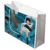 Mary Cassatt - klein meisje in een blauwe stoel Groot Cadeauzakje (Voorkant Gekanteld)