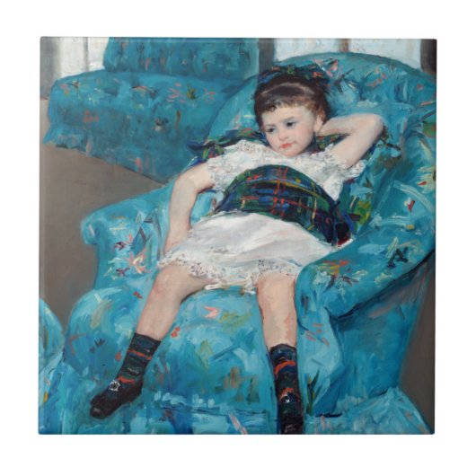 Mary Cassatt - klein meisje in een blauwe stoel Tegeltje (Voorkant)