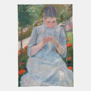 Mary Cassatt - Meisje dat naait in een tuin Theedoek