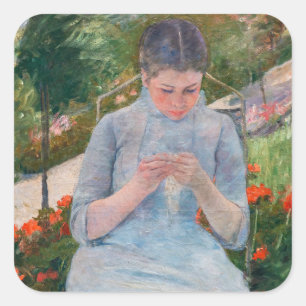 Mary Cassatt - Meisje dat naait in een tuin Vierkante Sticker