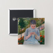 Mary Cassatt - Meisje naait in een tuin Vierkante Button 5,1 Cm (Voorkant /achterkant)